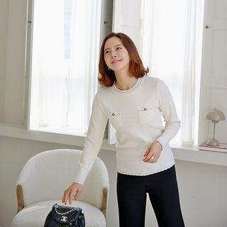 Dual-pocket Scalloped Knit Top