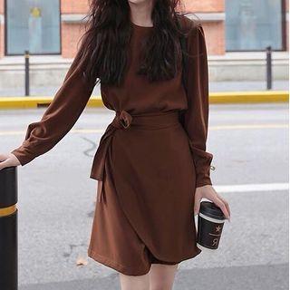 Long-sleeve Plain Sashed Dress