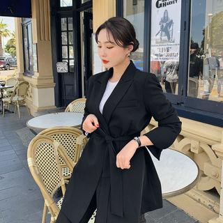 [lovb] Peaked-lapel Robe Blazer