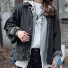 Pocketed Denim Jacket / Crew-neck Long-sleeve T-shirt