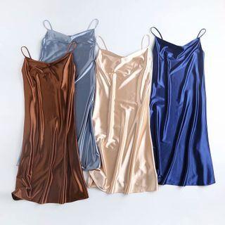 Halter-neck Slit A-line Dress