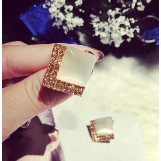Rhinestone Rhombus Stud Earring