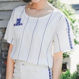 Striped Cat Print T-shirt