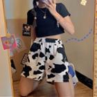 Short-sleeve T-shirt / Printed Wide-leg Shorts