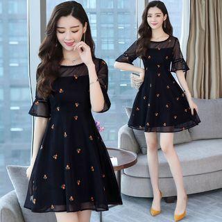 Flower Embroidered Short-sleeve Mini A-line Dress