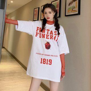 Short-sleeve Printed T-shirt / Long-sleeve Mesh Top