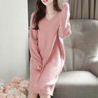V-neck Relaxed-fit Knit Dress