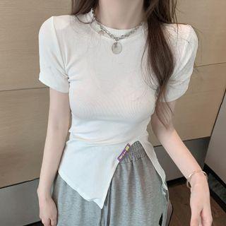 Short-sleeve Slit Plain T-shirt