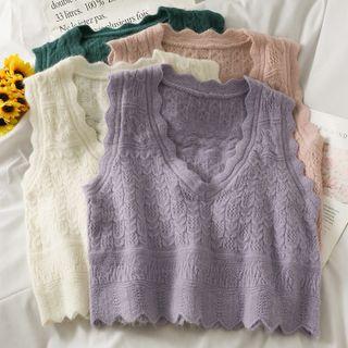 Wavy Trim Cropped Knit Vest