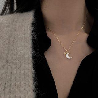 Moon & Star Shell Pendant Sterling Silver Necklace 925 Silver - Necklace - Gold - One Size