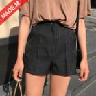Pocket-side Striped Shorts