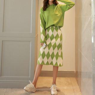 Set: Patterned Knit Hoodie + Straight-fit Skirt