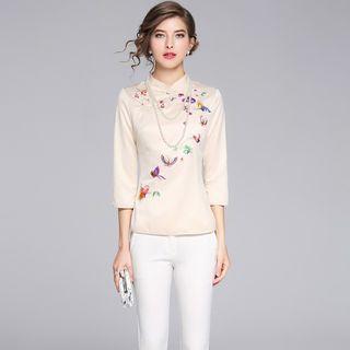 3/4-sleeve Floral Embroidery Qipao Top
