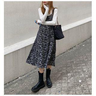 Turtleneck Ruffle Trim Top / Spaghetti Strap Leopard Pattern Dress