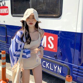 Plain Hat & Top & Shorts Bikini Set