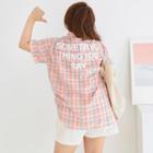 Letter-back Pastel-color Plaid Shirt
