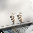 Beaded Stud Earring E405 - 1 Pair - Gold & White - One Size