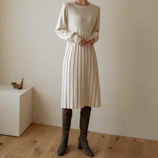 Balloon-sleeve Pleated Midi Knit Dress