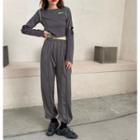 Long-sleeve Cut-out T-shirt / Plain Jogger Sweatpants