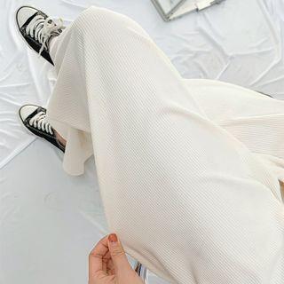 Plain Pleated Loose-fit Pants