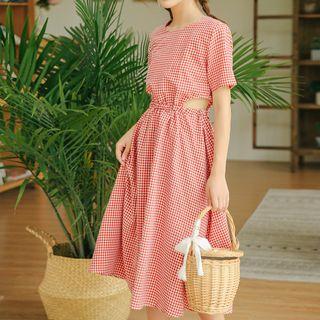 Plaid Short-sleeve Cut Out A-line Dress