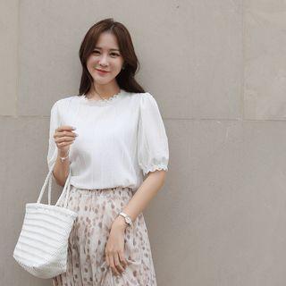 Puff-sleeve Pintuck Lace-trim Blouse