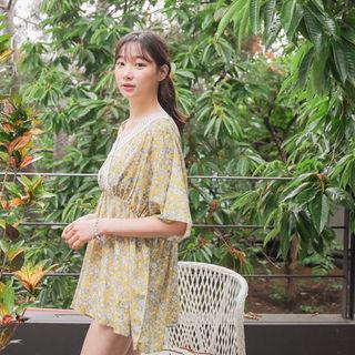 Laced V-neck Floral Empire Top