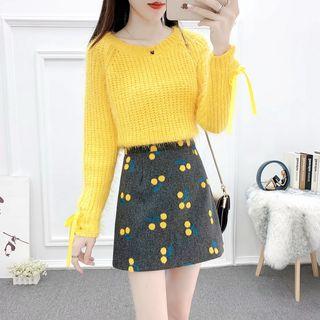 Set: Lace-up Plain Knit Top + Print A-line Skirt