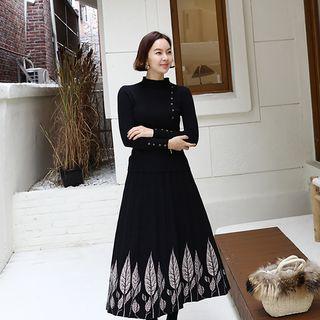 Band-waist Pattern Pleated Knit Skirt