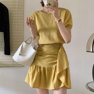 Short Sleeve Plain Top / Ruffle Mini Skirt