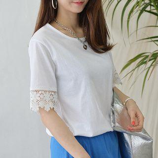 Lace-cuff Elbow-sleeve T-shirt