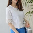 Lace-cuff Elbow-sleeve T-shirt