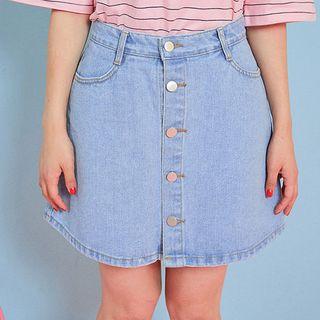 Pocket-front Buttoned Denim Skirt