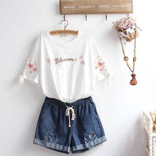 Set: Floral Short-sleeve T-shirt + Denim Shorts