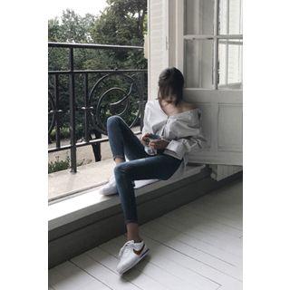 Cut-out Collar Pinstriped Shirt