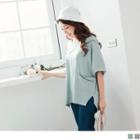 Elbow Sleeve Pocketed T-shirt