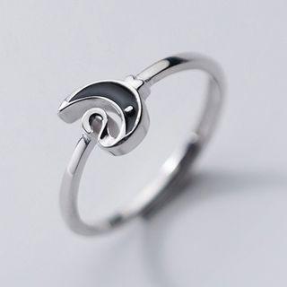 Crescent Ring Silver - One Size