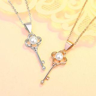 Key Pendent / Necklace / Set