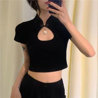 Short-sleeve Keyhole Choengsam Top