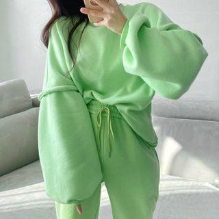 Set: Lantern-sleeve Sweatshirt + Cropped Harem Pants