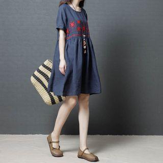 Snowflake Short-sleeve A-line Dress