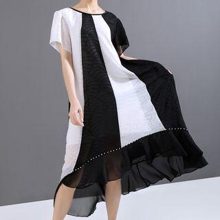 Short-sleeve Studded Paneled Midi A-line Dress As Shown In Figure - One Size