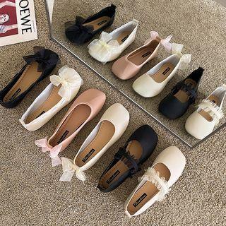 Bow Accent Flats / Ruffle Mary Jane Shoes
