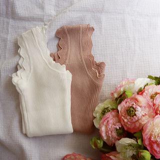 Scallop-edge Tank Top