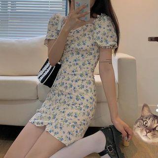 Short-sleeve Floral Print Mini Dress Blue Floral - White - One Size
