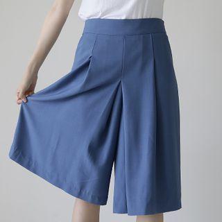 Pintuck-front Wide-shorts