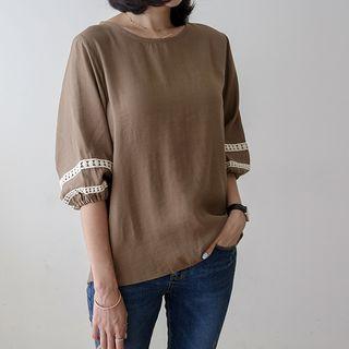 Crochet-trim Puff-sleeve Blouse