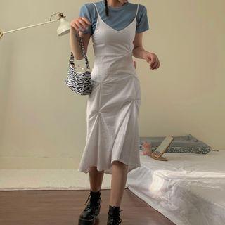 Crew-neck Short-sleeve T-shirt / Midi Pinafore Dress