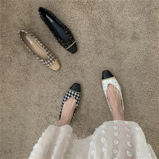 Cap-toe Panel Flats