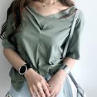 Short-sleeve Knotted Cutout-detail T-shirt